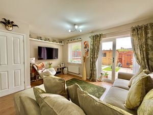 Lounge- click for photo gallery